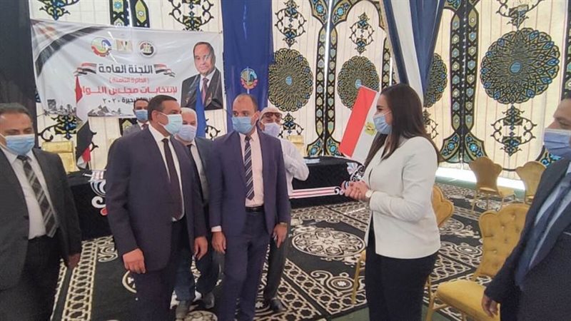 محافظ البحيرة يتابع