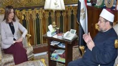 وزيرا الأوقاف والهجرة يوقعان بروتوكول تعاون لمكافحة الهجرة غير الشرعية