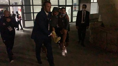 بسبب عنف لاعبي بركان.. إصابة عمر جابر بشرخ في شظية القدم