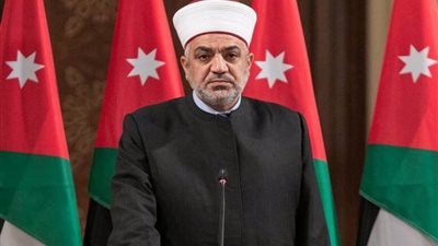 وزير الأوقاف الأردني يعلن إصابته بفيروس كورونا