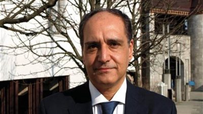 سفير مصر بالرياض يبحث مع وزير الموارد البشرية التعاون بين البلدين فى المجالات العُمالي