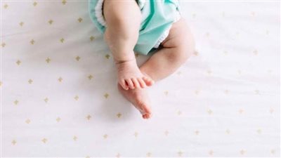 عاجل.. مات جوعًا.. زوجان يتركان طفلهما الرضيع حتى الموت بطوخ