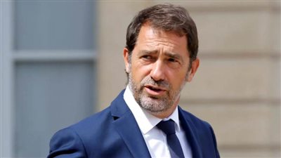 إصابة وزير داخلية فرنسيا السابق بفيروس كورونا 