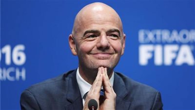«إنفانتينو» رئيس الفيفا يصارع كوفيد 19
