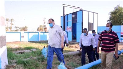 محافظ أسيوط يتفقد سير العمل بمحطتي معالجة الصرف الصحي بقرية الزرابي