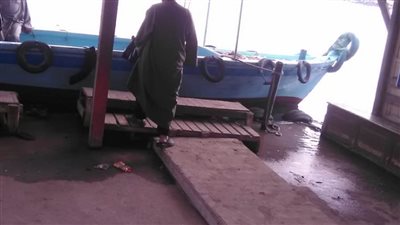 مصادرة المعديات النهرية غير المرخصة وغير الصالحة للملاحة بالبحيرة