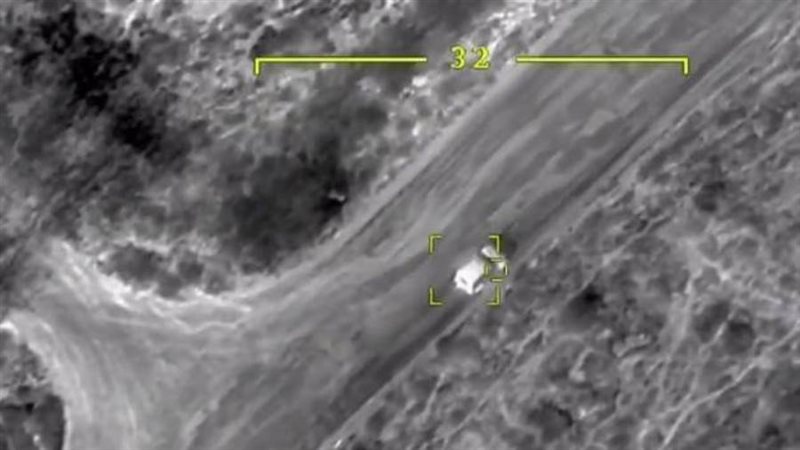 لحظة استهداف سيارة