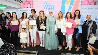 فنانات يدعمن محاربات سرطان الثدي باختيار الملكة المحاربة ووصيفاتها