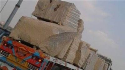 عاجل.. ضبط سيارة نقل محملة بـ15 طن أحجار تحوي خام الذهب