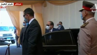 لحظة وصول الرئيس السيسي لافتتاح جامعة الملك سلمان بجنوب سيناء (فيديو)