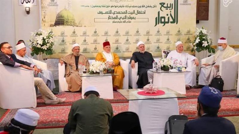 كبار العلماء يحتفلون