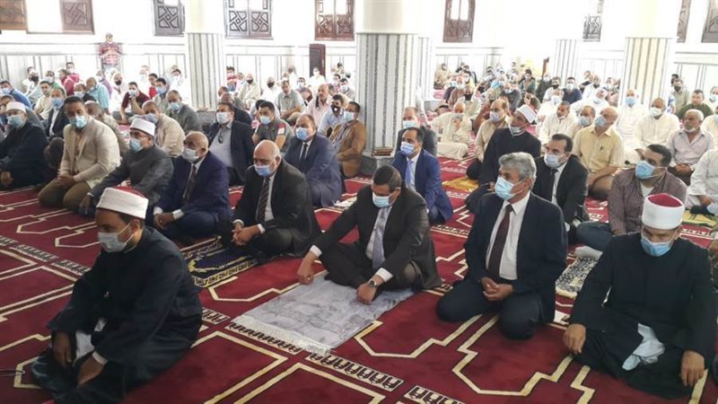 محافظ البحيرة يفتتح