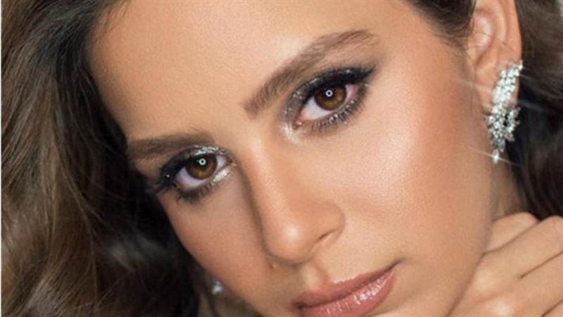 الفنانة جميلة عوض