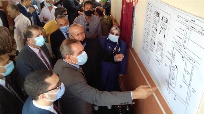 نورالدين يفتتح المدرسة