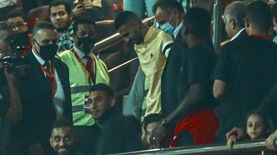 الخطيب يستقبل مؤمن زكريا في مباراة الأهلي وطلائع الجيش