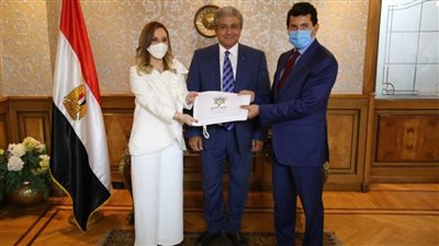 وزير الشباب والرياضة يستقبل نظيرته اللبنانية