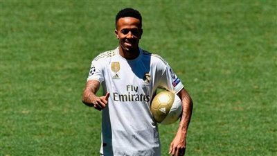 ريال مدريد يعلن إصابة ميليتاو بفيروس كورونا