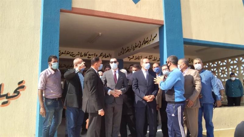 افتتاح المدارس