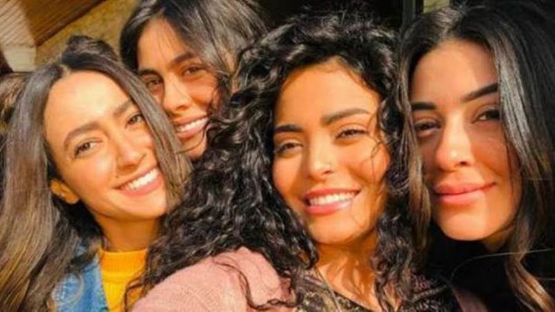 مسلسل حكايات بنات