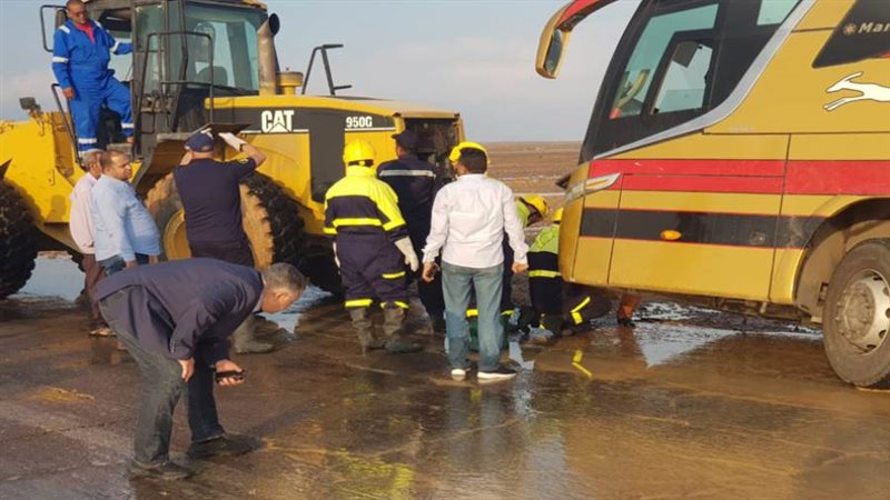 غلق الطرق بسبب السيول