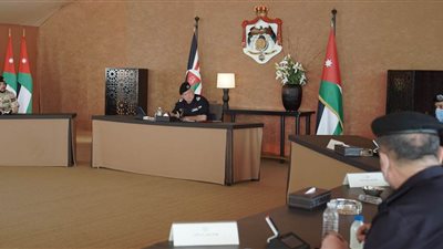 ملك الأردن يؤكد أهمية تكثيف الجهود المبذولة لحماية المجتمع