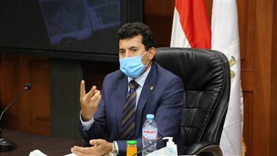 وزير الرياضة يؤازر نادي الزمالك أمام الرجاء اليوم