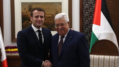 الرئيس الفلسطيني: على الجميع احترام الأديان والرموز الدينية