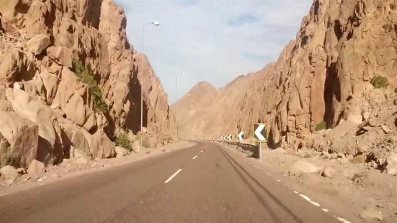 فتح طريق نويبع