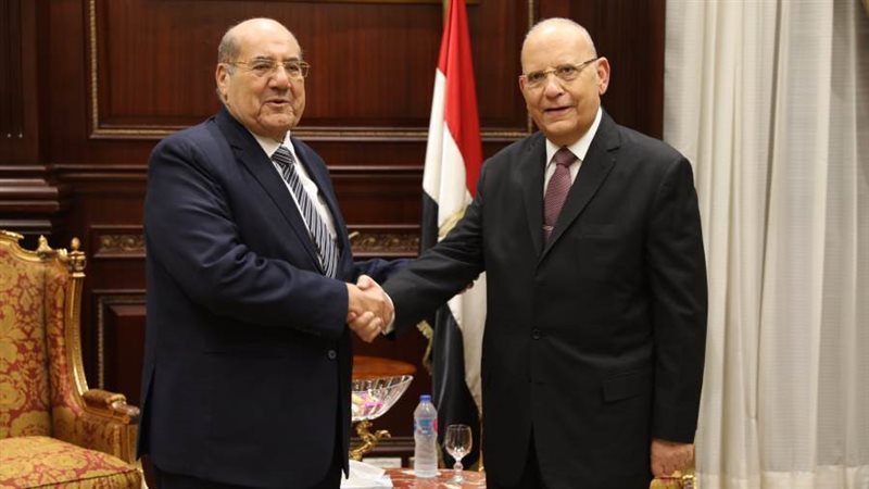 وزير العدل السابق