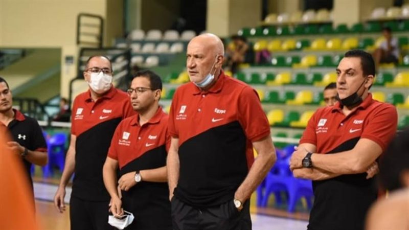 الجهاز الفني لمنتخب