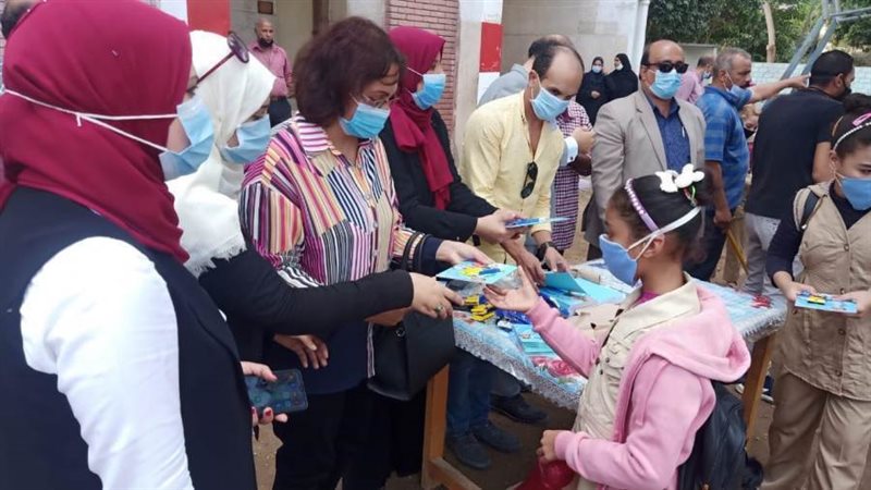 حملات توعية بمدارس