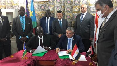مصر وجنوب السودان يبحثان التعاون فى مجال الطيران المدني