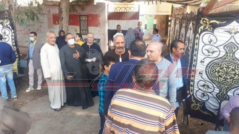 الناخبون أمام اللجان