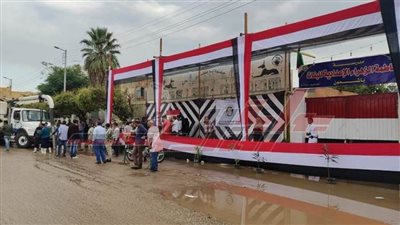 رغم الأمطار والطقس السيئ.. استمرار توافد الناخبين علي لجان المنوفية