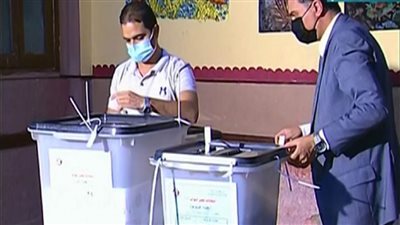 انتهاء اليوم الأول من تصويت المصريين بالمرحلة الثانية بانتخابات 