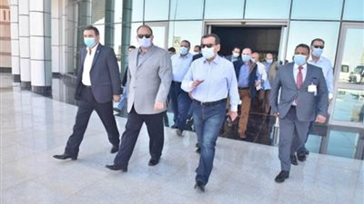 محافظ أسيوط يستقبل وزير البترول لتفقد مجمع التكسير الهيدروجيني ومعامل التكرير