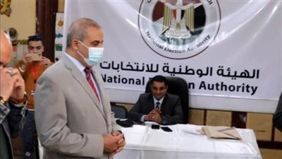 رئيس جامعة الأزهر يدلي بصوته في انتخابات مجلس النواب
