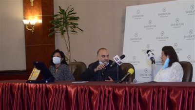 تكريم عبد العزيز فهمي بالإسكندرية السينمائي..ابنة شقيقه تحكي أسرار ا عن مشواره الفني