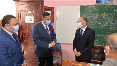 محافظ الدقهلية يتفقد لجان الانتخابات البرلمانية بالمنصورة