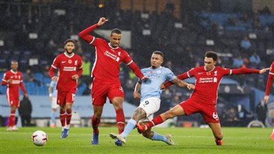 شوط أول ينتهي بالتعادل الإيجابي بين مانشستر سيتي وليفربول في البريميرليج