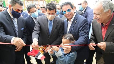 وزير الرياضة يفتتح أعمال تطوير نادي الشيخ زايد