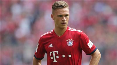 بايرن ميونيخ يعلن إجراء مدافعه جوشوا كيميتش جراحة ناجحة بالركبة