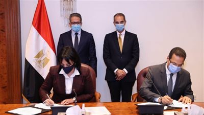 اتفاق تعاون بين السياحة والاتصالات