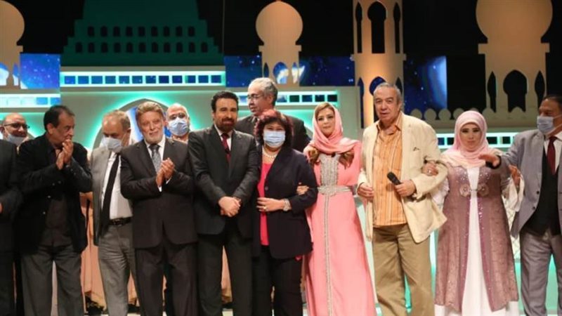 الدكتورة ايناس عبد