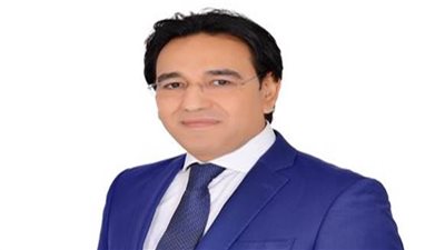 مساعد رئيس الوفد: السيسي يسبق العالم ويؤسس لنظرية اقتصادية الأولى من نوعها