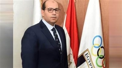 إدريس يهنئ السباح مروان القماش لتأهله إلى طوكيو 2021