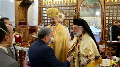 محافظ المنيا يشهد حفل تجليس الأنبا باسيليوس مطرانًا لإبراشية الأقباط الكاثوليك