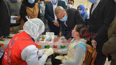 تدشين الحملة القومية لتطعيم تلاميذ المدارس.. والكشف عن صحة المرأة ببنها