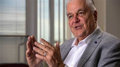 إصابة حاكم ولاية نيفادا الأمريكية بفيروس كورونا