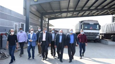 حملة نظافة مكبرة بمنيا القمح